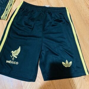 Adidas Black Shorts México kids size 22, 28, 26